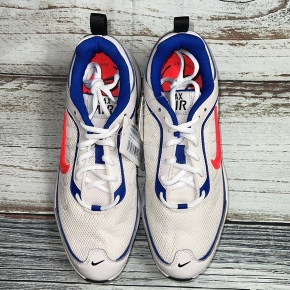 Athletic_Shoes